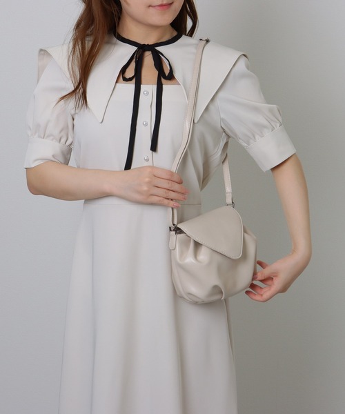 Lace Ladies（レースレディース）の「トライアングル フラップ コンパクト ショルダーバッグ（ショルダーバッグ・レディース・ブラック/アイボリー・FREE）」の22枚目の写真