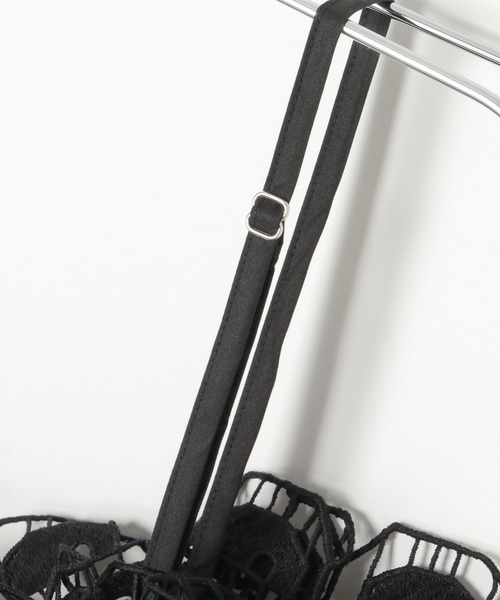 notch.(ノッチ)の「レースビスチェ(キャミソール・レディース・オフホワイト/ブラック・M)」の5枚目の写真