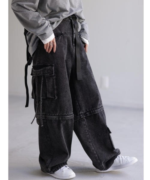 HUG.U(ハグユー)の「デニムカーゴパンツ(デニムパンツ・レディース・ブラック/ブルー・FREE)」の6枚目の写真