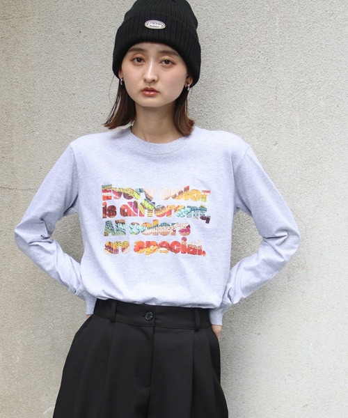 UNIT CHEST（ユニットチェスト）の「【UNIT CHEST】unique unisex long sleeve T-shirt/ユニークユニセックス  コラボロンT  Colorful Weaving by ayumin/FiberArt（Tシャツ/カットソー・レディース・ホワイト系その他/ホワイト/杢グレー・L/M/S）」の15枚目の写真