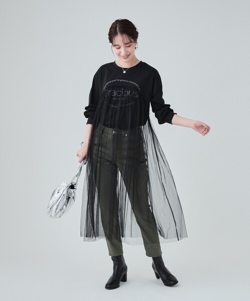 Cutie Blonde(キューティーブロンド)の「◆ふわっと揺れる チュールレイヤードトップス(Tシャツ/カットソー・レディース・ブラック/グレー・01/02/03/04)」の5枚目の写真