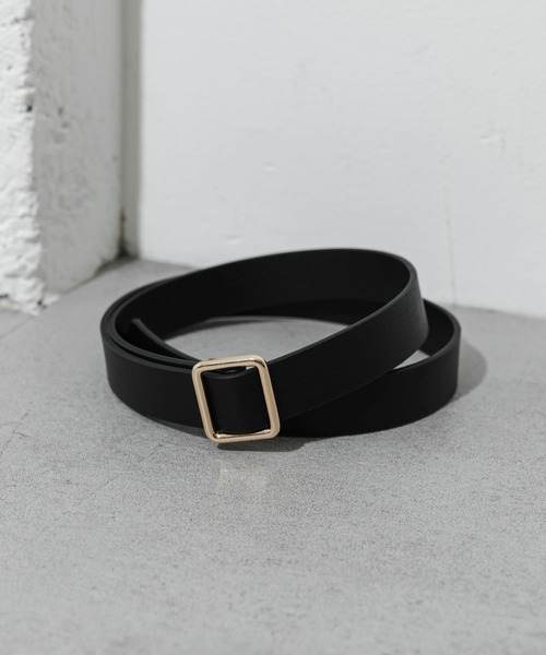 SMELLY(スメリー)の「メタルスクエアベルト(ベルト・レディース・ブラック/ベージュ・-)」の2枚目の写真