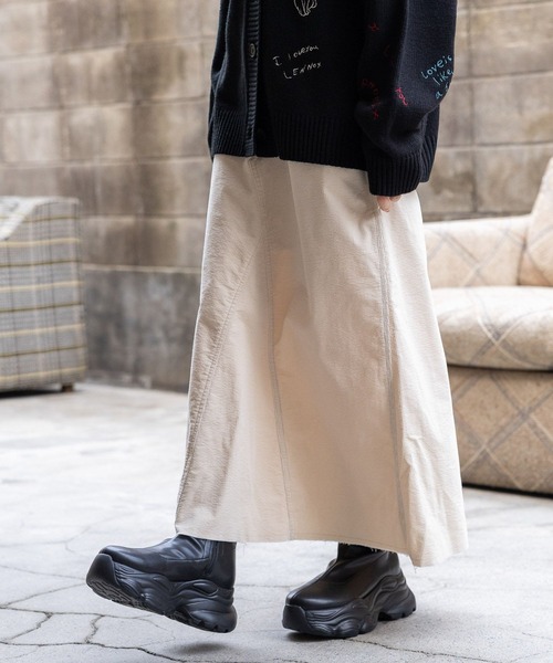 niko and...（ニコアンド）の「ホニョコールペインタースカート（スカート・レディース・アイボリー/チャコール/グリーン・LARGE/MEDIUM）」の6枚目の写真