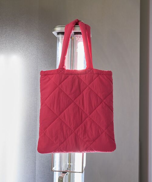 AMERICAN HOLIC（アメリカンホリック）の「キルティングBAG（トートバッグ・レディース・グリーン/ピンク/イエロー/ブラック/シルバー・FREE）」の5枚目の写真