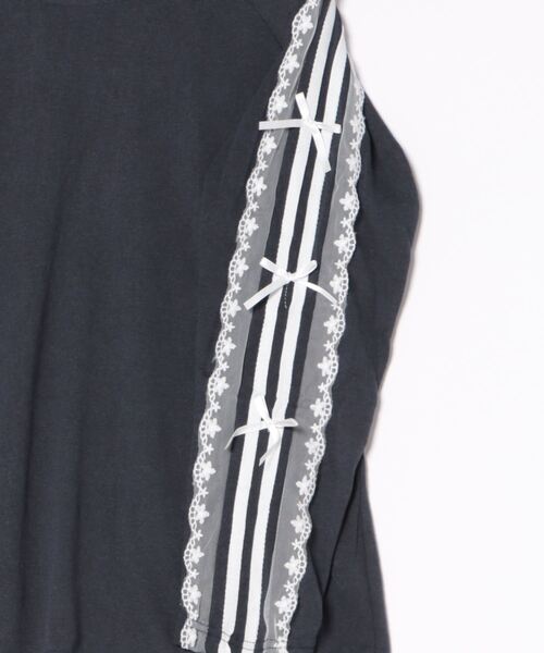 Mayree(メイリー)の「【Mayree】リボン レース サイドライン カットソー(Tシャツ/カットソー・レディース・ネイビー/ホワイト/ブラック・MEDIUM/LARGE/X-LARGE/SMALL)」の4枚目の写真