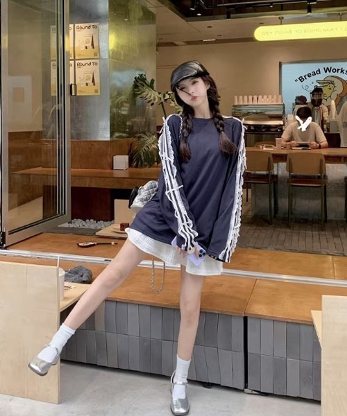 Mayree(メイリー)の「【Mayree】リボン レース サイドライン カットソー(Tシャツ/カットソー・レディース・ネイビー/ホワイト/ブラック・MEDIUM/LARGE/X-LARGE/SMALL)」の7枚目の写真