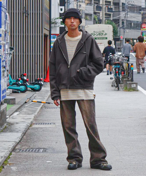 WISM(ウィズム)の「【INTODUSK / イントゥダスク】FULLZIP HOODIE(パーカー・メンズ・ブラック系その他・MEDIUM/LARGE)」の4枚目の写真