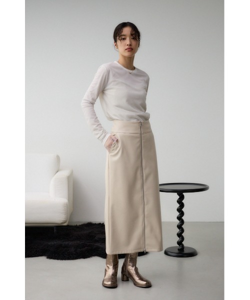 AZUL by moussy（アズールバイマウジー）の「フェイクレザーZIPタイトスカート（スカート・レディース・ブラック/ライトベージュ・SMALL/MEDIUM）」の15枚目の写真