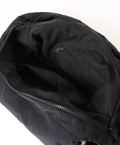 nemne store(ネンネストア)の「《Delfy》ミニポーチ付きショルダーバック(ボディバッグ/ウエストポーチ・レディース・アイボリー/ブラック・フリー)」の14枚目の写真