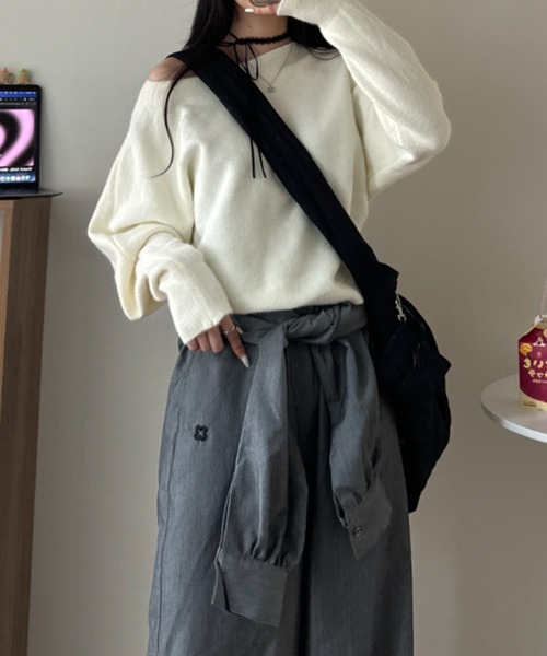 nemne store(ネンネストア)の「《Delfy》ミニポーチ付きショルダーバック(ボディバッグ/ウエストポーチ・レディース・アイボリー/ブラック・フリー)」の8枚目の写真