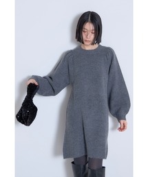 パフスリーブニットワンピース