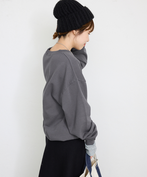 SCREEN STARS（スクリーンスターズ）の「SCREEN STARS SLOBE別注 ロゴスウェット 2423-090SSBTSL（スウェット・レディース・チャコールグレー/ライトグレー/ブルー/アイボリー・FREE）」の9枚目の写真