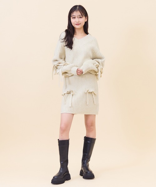 REDYAZEL(レディアゼル)の「【セットアップ可能】ラメスパンコールニットミニスカート(スカート・レディース・ライトグレー/ベージュ/ブルー・FREE)」の11枚目の写真