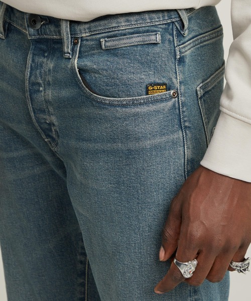 G-STAR(ジースター)の「MORRY FWD REGULAR TAPERED JEANS/ヴィンテージライクレギュラーテーパードジーンズ(デニムパンツ・メンズ・ダークインディゴブルー・28/30/30/30/32/30/34/30)」の4枚目の写真