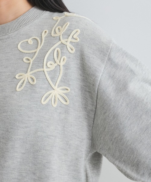 VIS（ビス）の「リーフコード刺繍ニットプルオーバー（ニット/セーター・レディース・ホワイト/ライトグレー/ネイビー・FREE）」の19枚目の写真