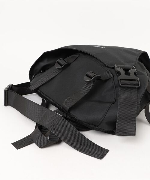 ammy.（エイミードット）の「【 ammy. / エイミードット 】  ワンショルダー ナイロン ボディバッグパック（バックパック/リュック・レディース・ブラック系/ホワイト系・FREE）」の5枚目の写真