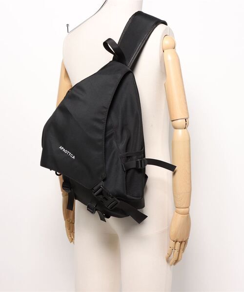 ammy.（エイミードット）の「【 ammy. / エイミードット 】  ワンショルダー ナイロン ボディバッグパック（バックパック/リュック・レディース・ブラック系/ホワイト系・FREE）」の3枚目の写真