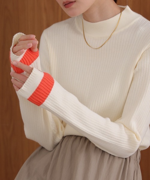 Bab(バブ)の「袖ラインベーシックリブニット(ニット/セーター・レディース・アイボリー/ブラック/チャコールグレー/ピンク/A・FREE)」の1枚目の写真