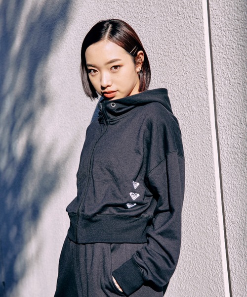 ROXY(ロキシー)の「TRIPLE CHAKRA/ロキシージップアップパーカー(スウェット・レディース・ホワイト/レッド/ブラック・SMALL/LARGE/MEDIUM)」の19枚目の写真