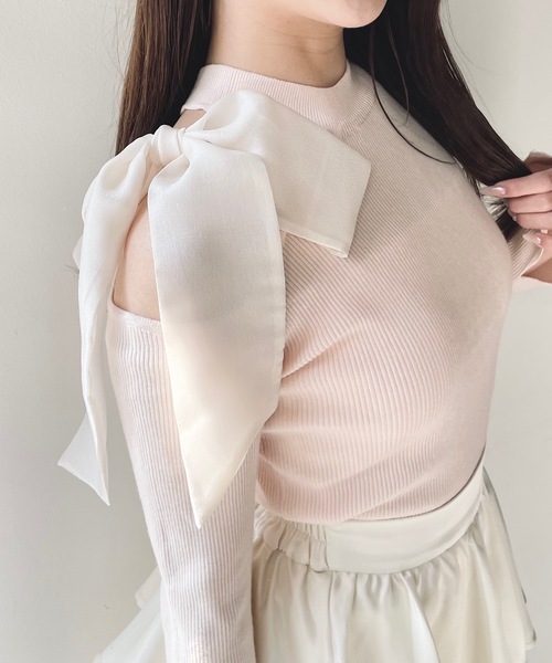 NOMAE（ノーマエ）の「ワンショルダーオープンリボンニット（ニット/セーター・レディース・ライトピンク/ブラック/ホワイト/グレー・FREE）」の9枚目の写真