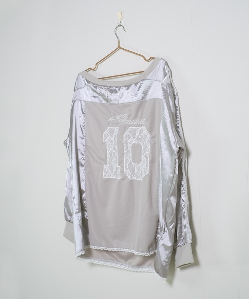 shopnikoniko(ショップニコニコ)の「グロッシーシルバー オーバーサイズ レースナンバー ワンショルゲームロンT 袖ライン(Tシャツ/カットソー・レディース・シルバー・フリー)」の12枚目の写真