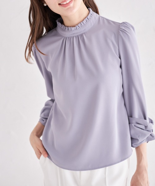 tocco closet（トッコ　クローゼット）の「袖口りぼん付きプチフリルネックブラウス（シャツ/ブラウス・レディース・ネイビー/グレー/オフホワイト/ピンクベージュ・M）」の12枚目の写真