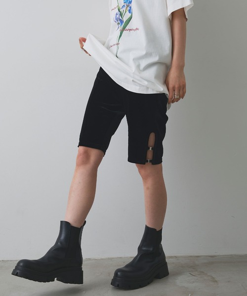 ELLEgirl（エルガール）の「ベロアハーフレギンス【ELLEgirl/エルガール】（その他パンツ・レディース・ブラック/バーガンディー・FREE）」の2枚目の写真