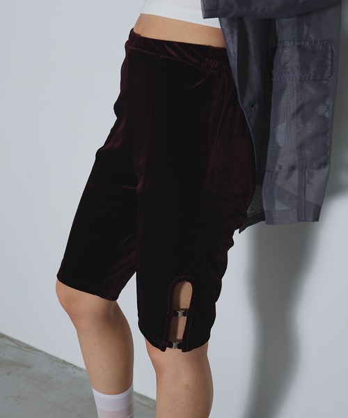 ELLEgirl（エルガール）の「ベロアハーフレギンス【ELLEgirl/エルガール】（その他パンツ・レディース・ブラック/バーガンディー・FREE）」の17枚目の写真