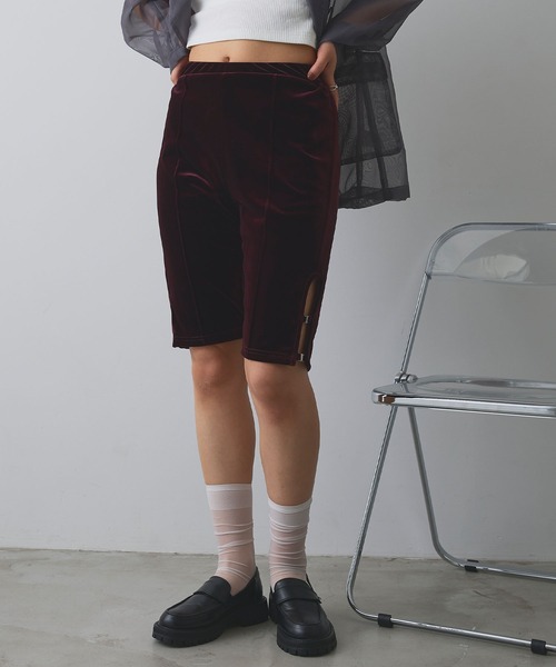 ELLEgirl（エルガール）の「ベロアハーフレギンス【ELLEgirl/エルガール】（その他パンツ・レディース・ブラック/バーガンディー・FREE）」の10枚目の写真