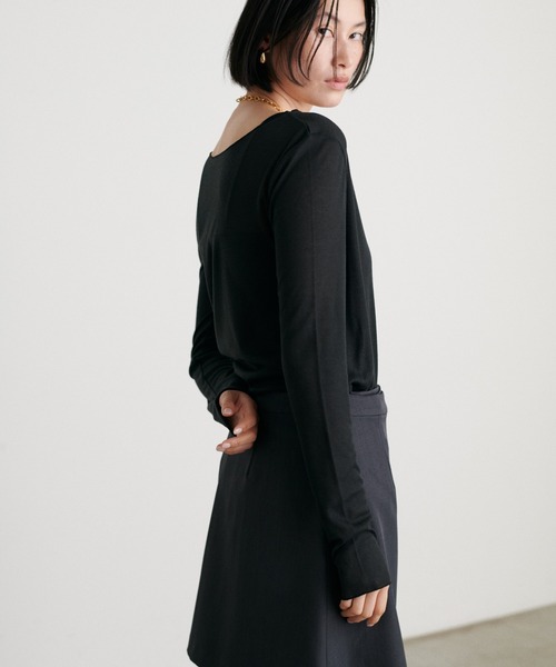 LARUTA（ラルータ）の「【LARUTA】［Web限定］とろみシアーロンT（Tシャツ/カットソー・レディース・オフホワイト/ライトグレー/イエロー/スミクロ・FREE）」の16枚目の写真