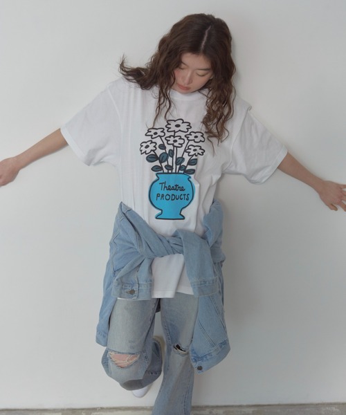 THEATRE PRODUCTS - シアタープロダクツ Tシャツ 新品未使用 THEATRE PRODUCTS ｜ Shiomi Wadaコラボ】プリントTシャツ