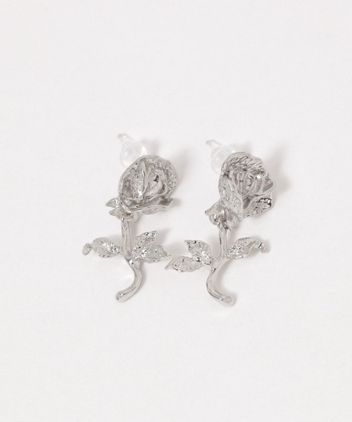 FOREVER 21(フォーエバー トゥエンティーワン)の「ローズデザインピアス(ピアス(両耳用)・レディース・ゴールド/シルバー・FREE)」の6枚目の写真