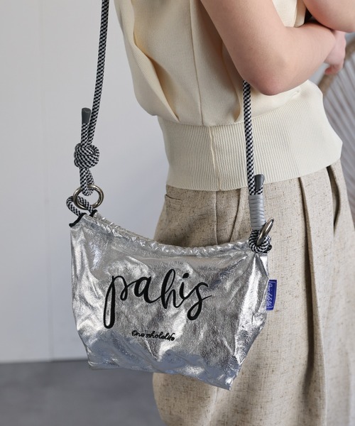 ap retro(アプレトロ)の「ロゴ刺繍メタリックショルダーバッグ(ショルダーバッグ・レディース・シルバー/ブラック/ゴールド・FREE)」の6枚目の写真