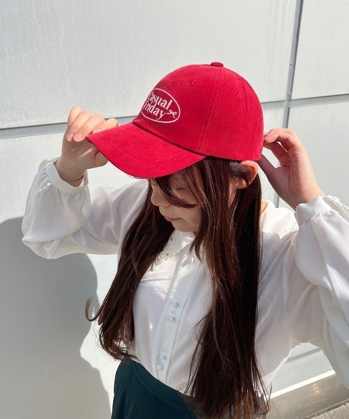 F i.n.t（フィント）の「Casual Fridayｷｬｯﾌﾟ（キャップ・レディース・レッド・FREE）」の3枚目の写真