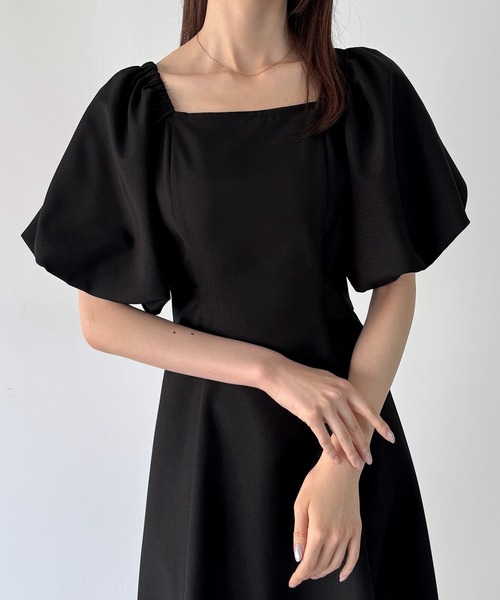 junoah(ジュノア)の「バックリボンフレアワンピース(薄手、裏地なし)(ワンピース・レディース・ブラック/グレイッシュベージュ/チャコール・SMALL/MEDIUM/LARGE)」の10枚目の写真