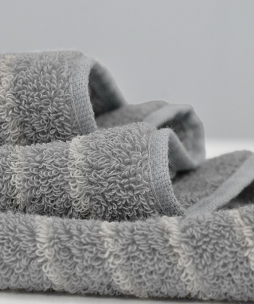 IRADOWL（アイラドール）の「【アイラドール room】ベーシックストライプ柄フェイスタオル（タオル・レディース・ホワイト/グレー・FREE）」の9枚目の写真