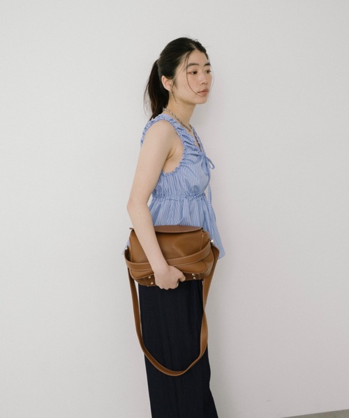 DRWCYS（ドロシーズ）の「２WAYボックスバッグ（ショルダーバッグ・レディース・キャメル/ブラック・FREE）」の21枚目の写真