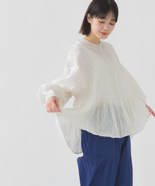 OMNES（オムネス）の「コットンジャガード裾ギャザーブラウス（シャツ/ブラウス・レディース・ブラック/ベージュ/ブルー系その他/ホワイト・FREE）」の7枚目の写真