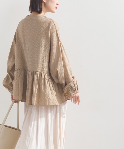 OMNES（オムネス）の「コットンジャガード裾ギャザーブラウス（シャツ/ブラウス・レディース・ブラック/ベージュ/ブルー系その他/ホワイト・FREE）」の17枚目の写真