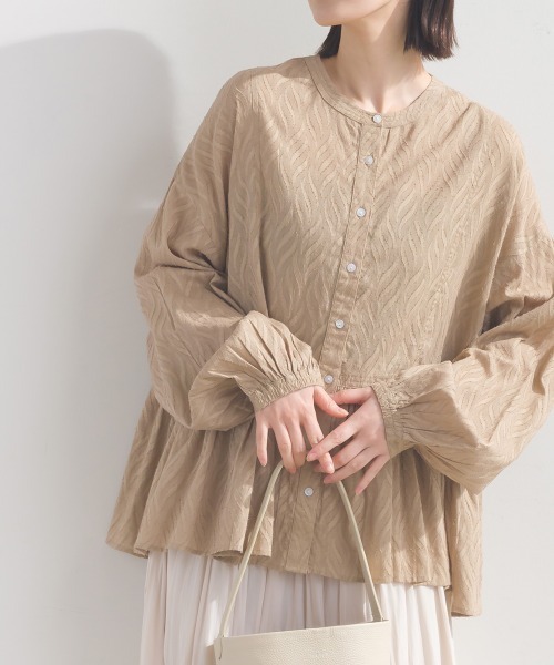 OMNES（オムネス）の「コットンジャガード裾ギャザーブラウス（シャツ/ブラウス・レディース・ブラック/ベージュ/ブルー系その他/ホワイト・FREE）」の18枚目の写真