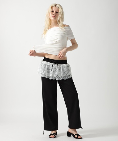 FOREVER 21（フォーエバー トゥエンティーワン）の「【2025SS】フリルレース付きスウェットパンツ（スウェットパンツ・レディース・ブラック/グレー・SMALL/MEDIUM）」の8枚目の写真