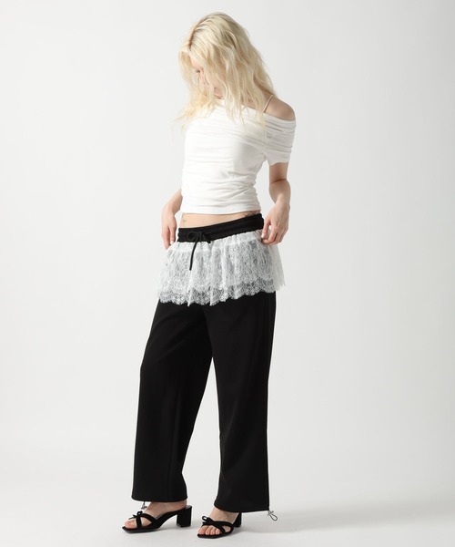 FOREVER 21（フォーエバー トゥエンティーワン）の「【2025SS】フリルレース付きスウェットパンツ（スウェットパンツ・レディース・ブラック/グレー・SMALL/MEDIUM）」の9枚目の写真