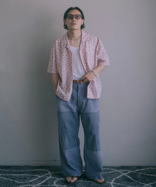 INTER FACTORY（インターファクトリー）の「2/9号室（かおこ&ひろと） - Open collar shirt（small floral pattern） / オープンカラーシャツ （柄：小花）　made in INTER FACTORY（シャツ/ブラウス・メンズ・グリーン/ピンク・MEDIUM/LARGE）」の16枚目の写真