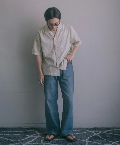 INTER FACTORY（インターファクトリー）の「2/9号室（かおこ&ひろと） - Open collar shirt（small floral pattern） / オープンカラーシャツ （柄：小花）　made in INTER FACTORY（シャツ/ブラウス・メンズ・グリーン/ピンク・MEDIUM/LARGE）」の3枚目の写真