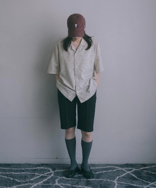 INTER FACTORY（インターファクトリー）の「2/9号室（かおこ&ひろと） - Open collar shirt（small floral pattern） / オープンカラーシャツ （柄：小花）　made in INTER FACTORY（シャツ/ブラウス・メンズ・グリーン/ピンク・MEDIUM/LARGE）」の10枚目の写真