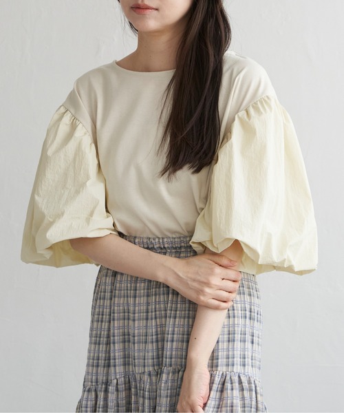VENCEEXCHANGE(ヴァンスエクスチェンジ)の「天竺袖ナイロンバルーンプルオーバー(Tシャツ/カットソー・レディース・ブラック/オフホワイト/クリーム/ベージュ・FREE)」の4枚目の写真