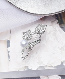 ALLURELLE（アリュレル）の「【ALLURELLE】選べるバリエーション リボン フラワー パール モチーフブローチ 結婚式 二次会 パーティー フォーマル オケージョン セレモニー KNF-TP（ブローチ/コサージュ）」