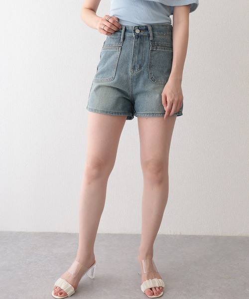 Lace Ladies(レースレディース)の「ウォッシュ加工 ハイウエスト フレア デニム ショートパンツ(デニムパンツ・レディース・ブルー・XL/L/M/S)」の5枚目の写真