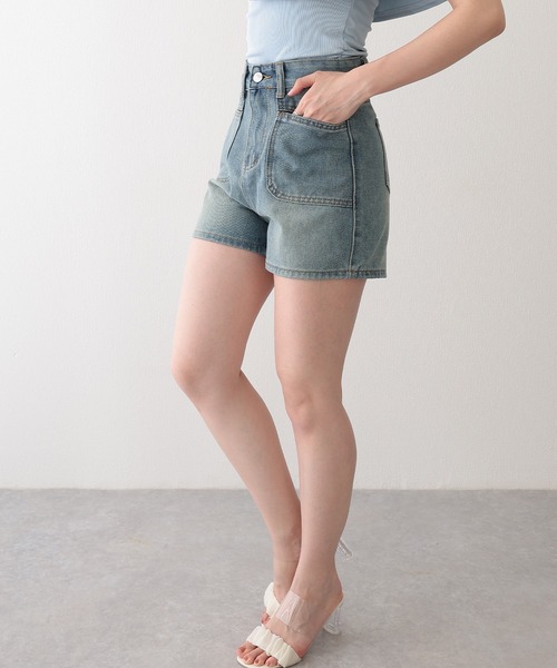 Lace Ladies(レースレディース)の「ウォッシュ加工 ハイウエスト フレア デニム ショートパンツ(デニムパンツ・レディース・ブルー・XL/L/M/S)」の7枚目の写真