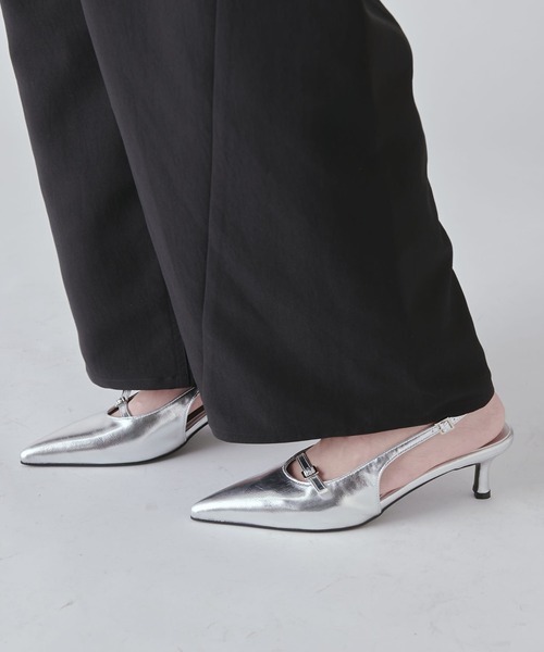 Lui's（ルイス）の「スリングバックストラップミュール（パンプス・レディース・ブラック/シルバー・23.5/24.5）」の11枚目の写真